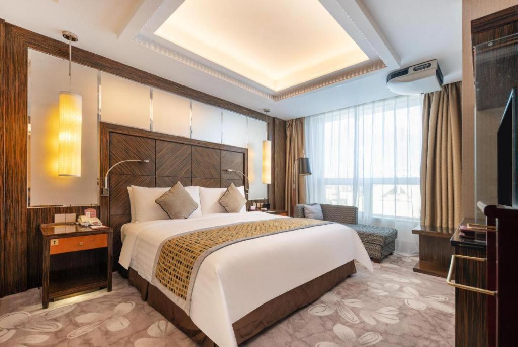 Grand Soluxe Zhongyou Hotel Xangai Exterior foto