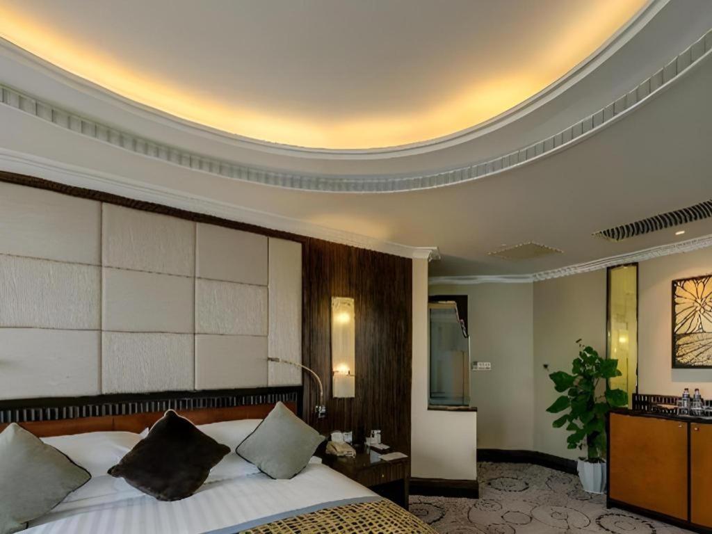 Grand Soluxe Zhongyou Hotel Xangai Exterior foto