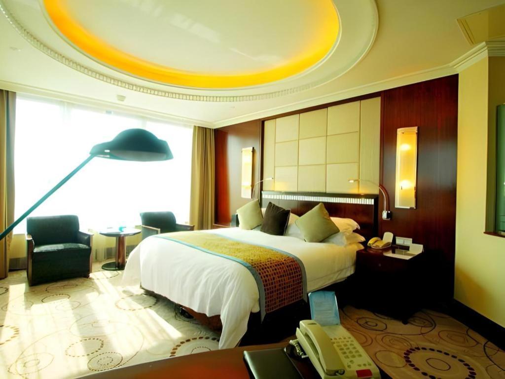 Grand Soluxe Zhongyou Hotel Xangai Exterior foto