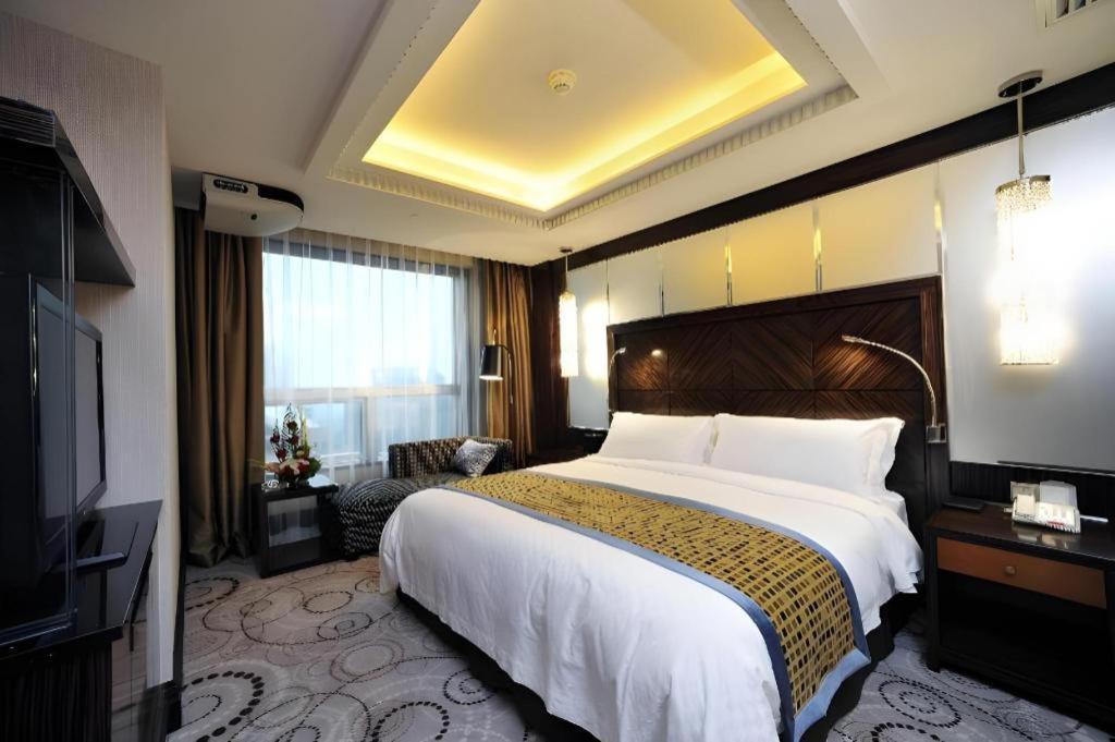 Grand Soluxe Zhongyou Hotel Xangai Exterior foto