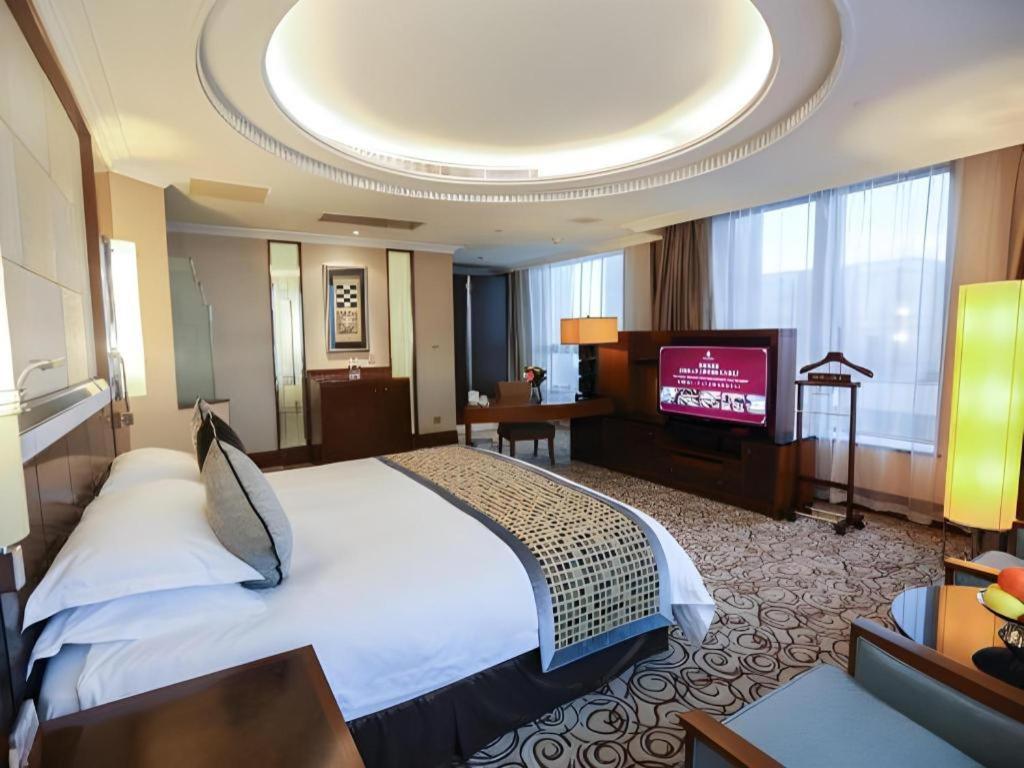 Grand Soluxe Zhongyou Hotel Xangai Exterior foto