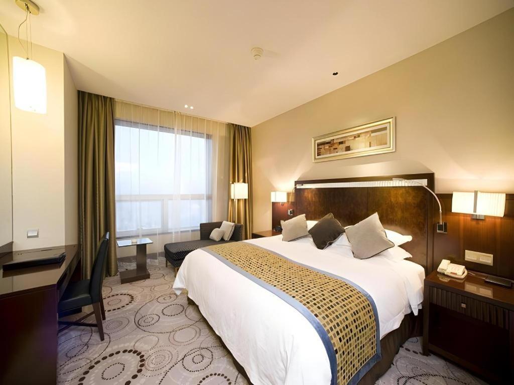 Grand Soluxe Zhongyou Hotel Xangai Exterior foto