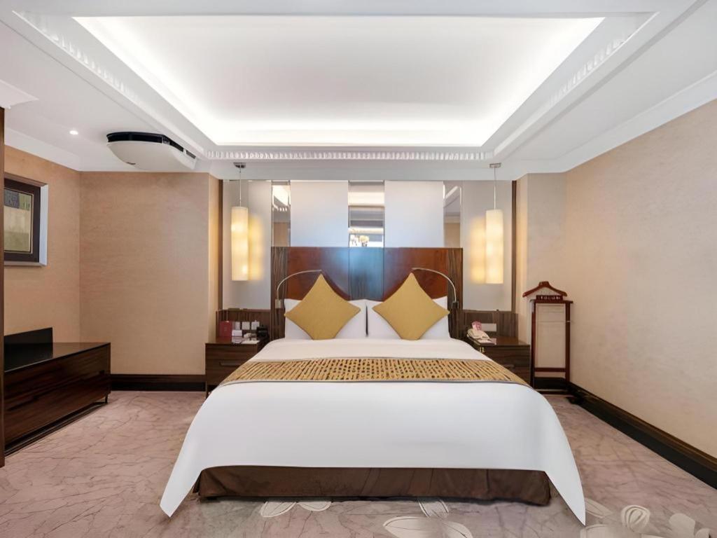 Grand Soluxe Zhongyou Hotel Xangai Exterior foto
