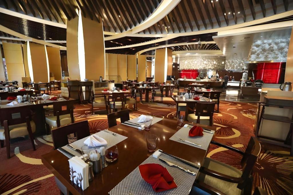 Grand Soluxe Zhongyou Hotel Xangai Exterior foto